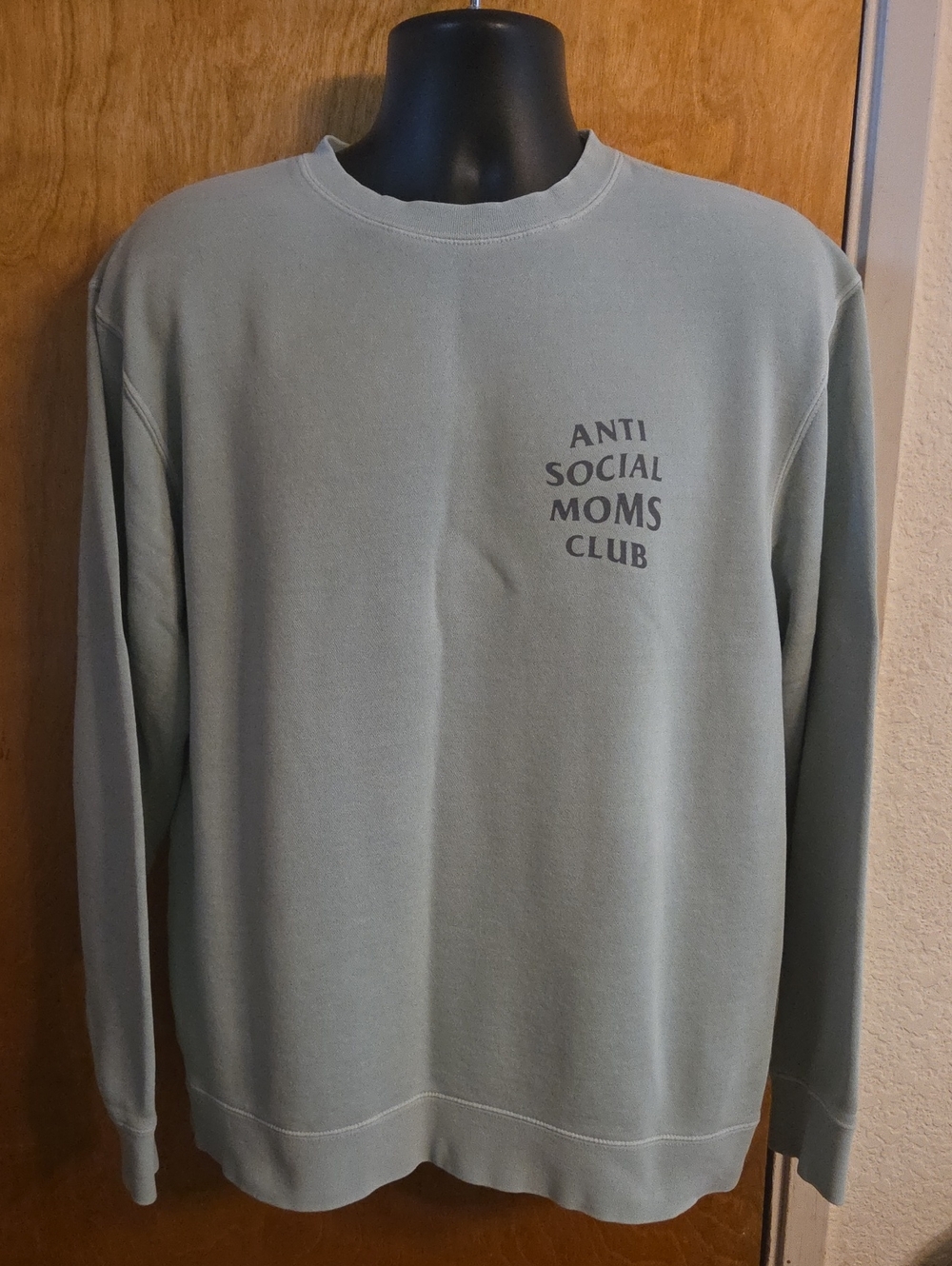Antisocial Moms Club Crewneck Size XL